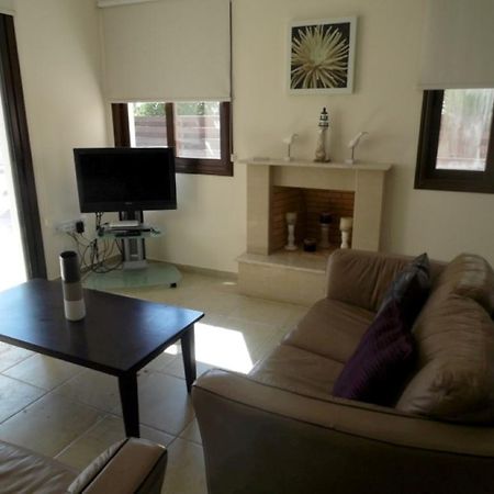 Villa Alexandra Ayía Nápa Extérieur photo